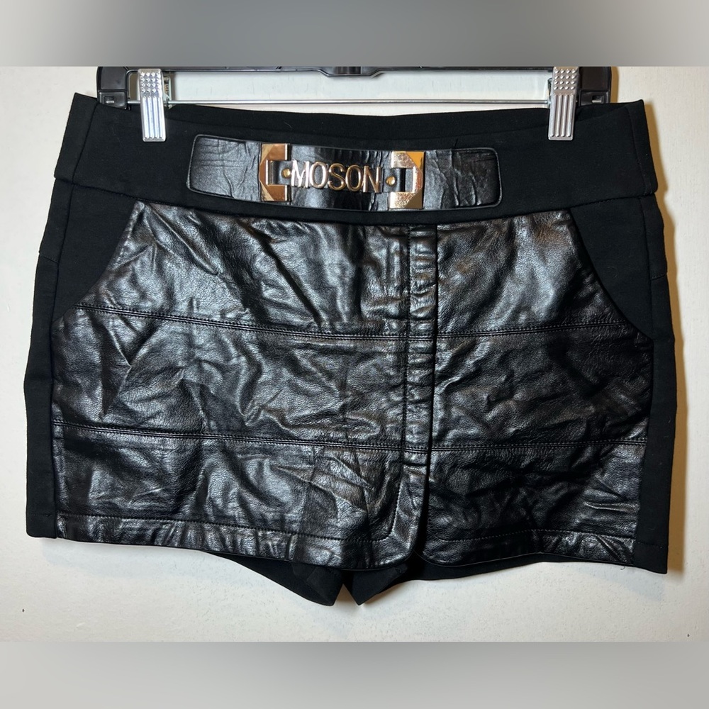 Black Women Shorts Size 31